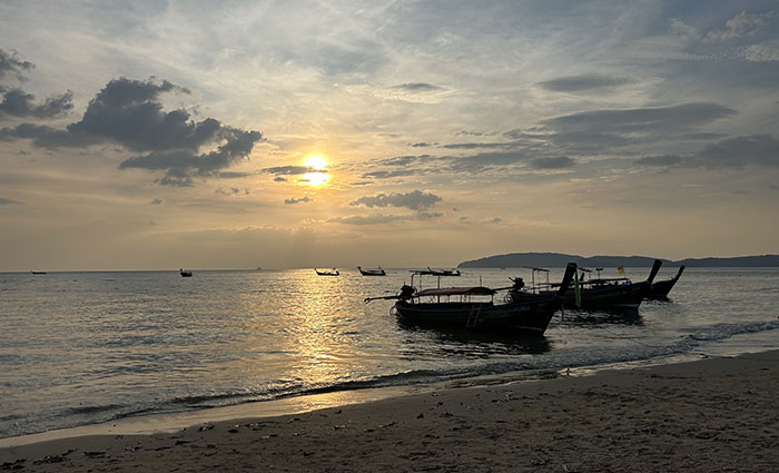 How to get to Ao Nang transportation