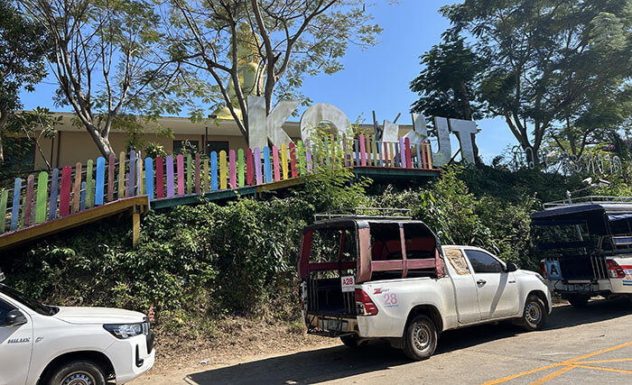 pick up songthaew on the pier of Ko Kut