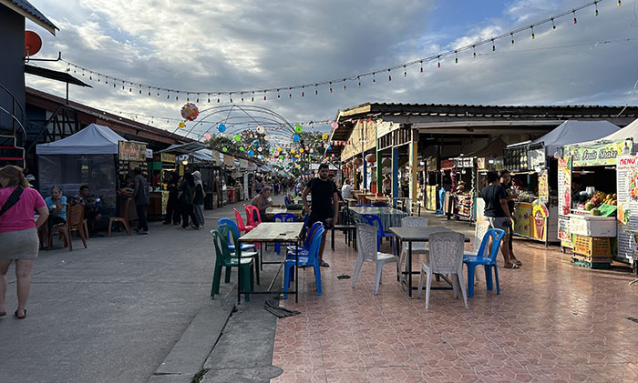 Walking street Salanda