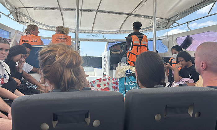 Z touch speed boat to Koh Lipe