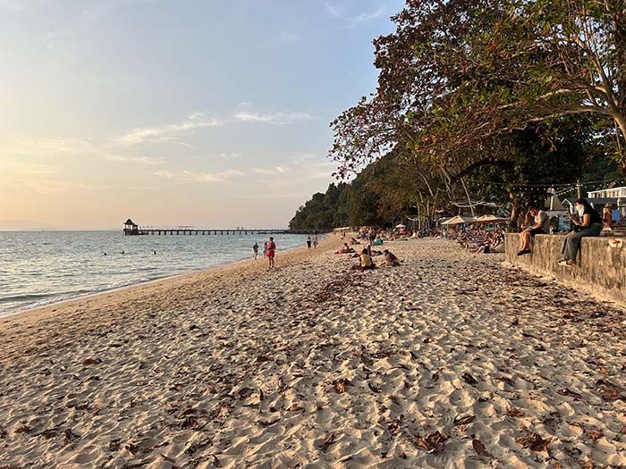 Loh Pared Beach at sunset