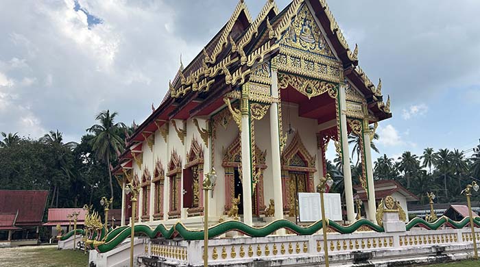 Wat Khiri Wong Karam