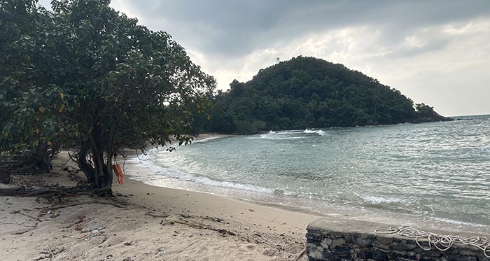 Beach near Beryl Bar