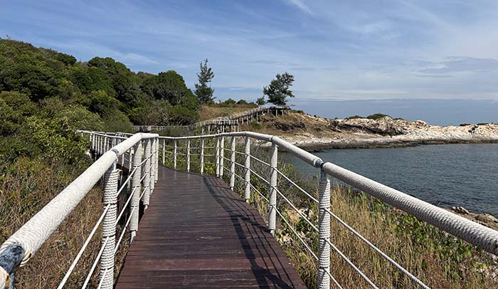 bridge at southern end of koh samet