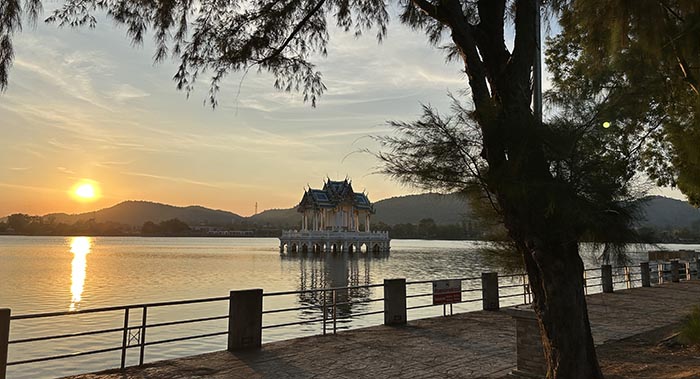 Khao Tao Lake
