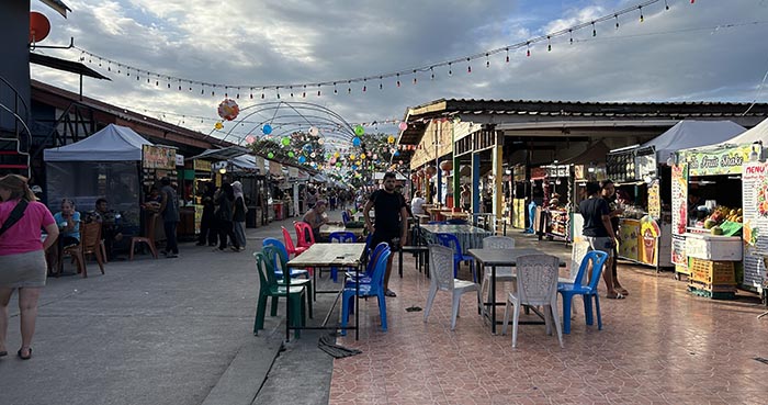 Lanta Walking Street