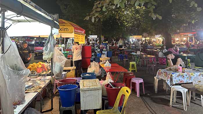 Night market Chiang Mai gate