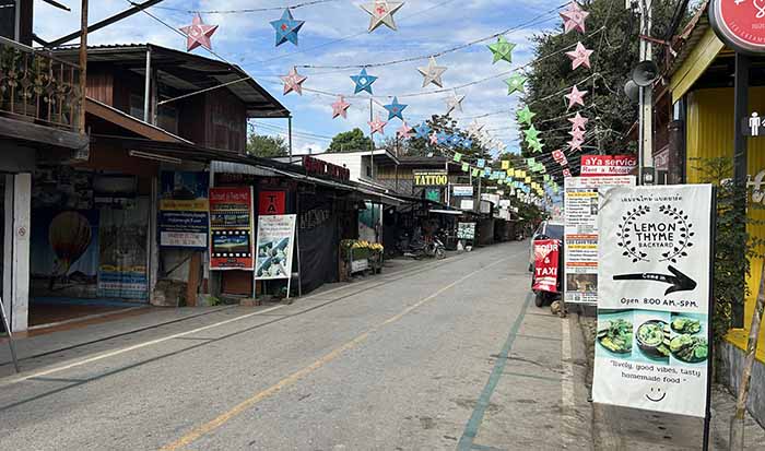 Pai walking street on the morning