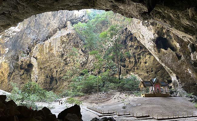 Phraya Nakhon Cave
