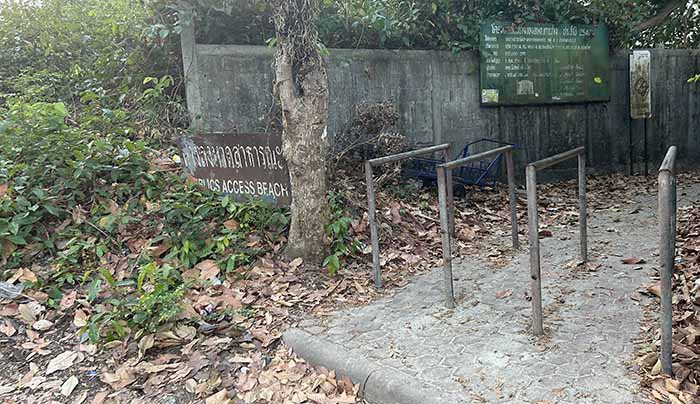 publich path to Klong Prao