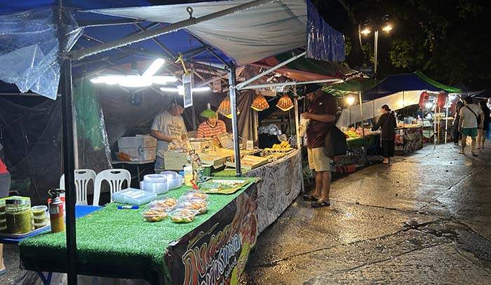 Saturday Walking Street Market