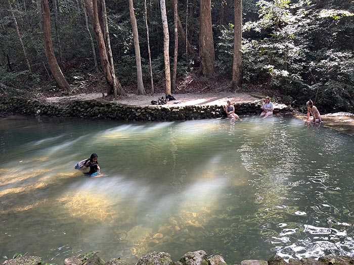 Phaeng Noi Waterfall
