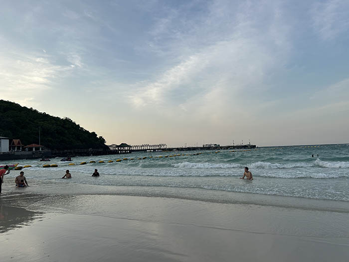 Tawaen Beach