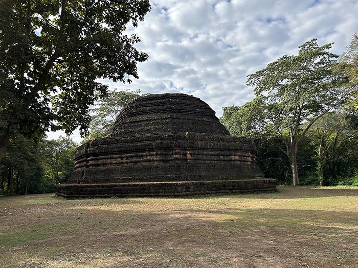 Wat Khao Phra Bat Noi