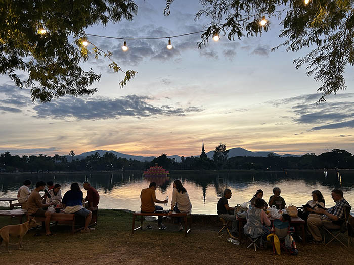 Sukhothai Weekend Night market