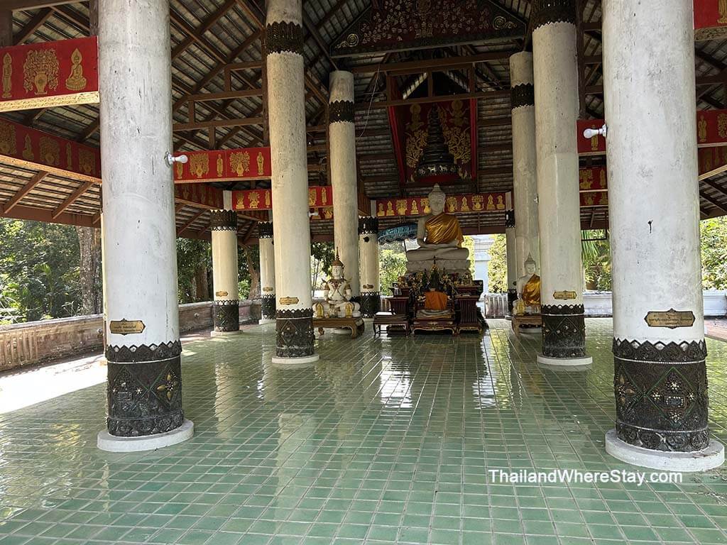 Buddha statue at Anagami Temple