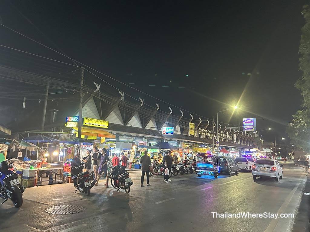Chiang Mai Gate Night Market
