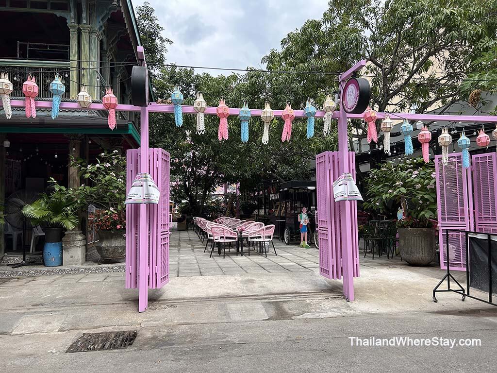 Cafe on Nimman Alley