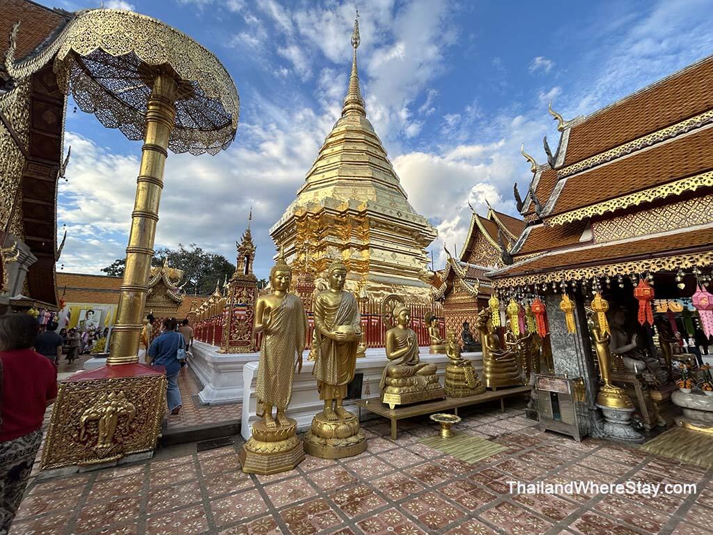 golden chedis Doi Suthep temple