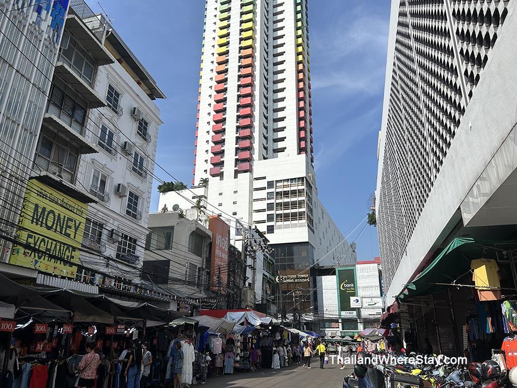 area near Pratunam Market