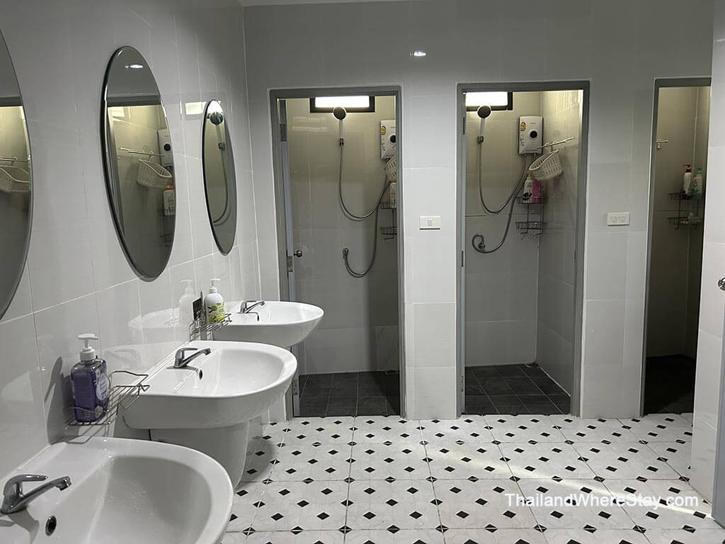 share bathroom area at Captain Joe