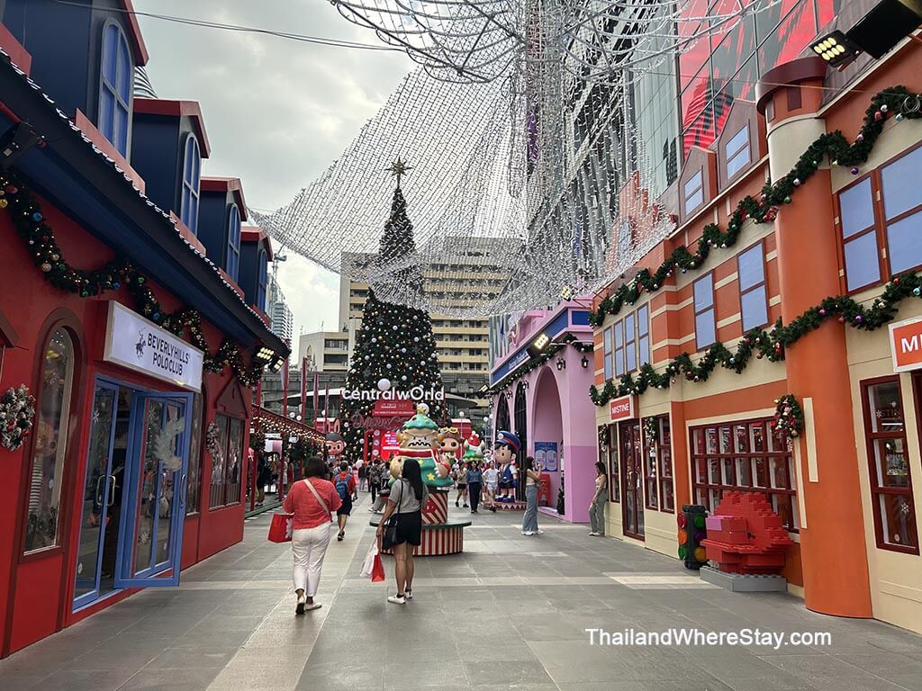 CentralWorld at Christmas