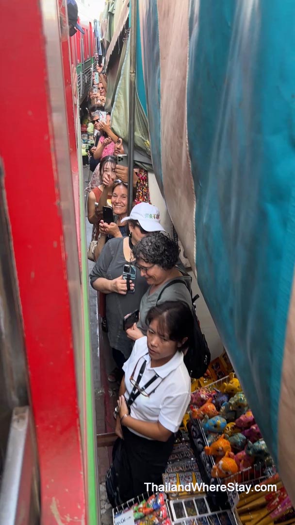 Market views from the train