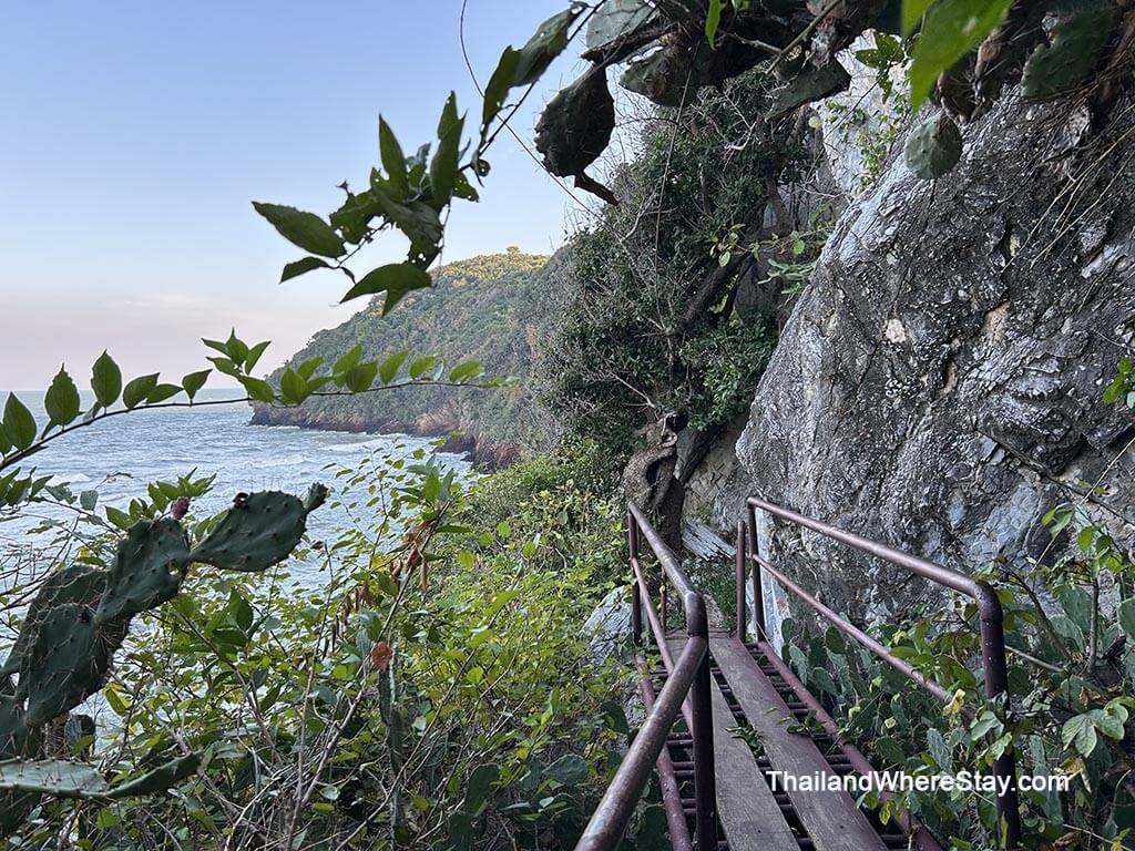 trail to Khung Sai Beach