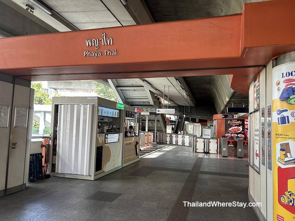 Phaya Thai Station