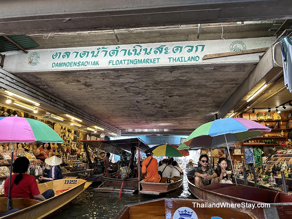 boat ride at Bangkok floating market