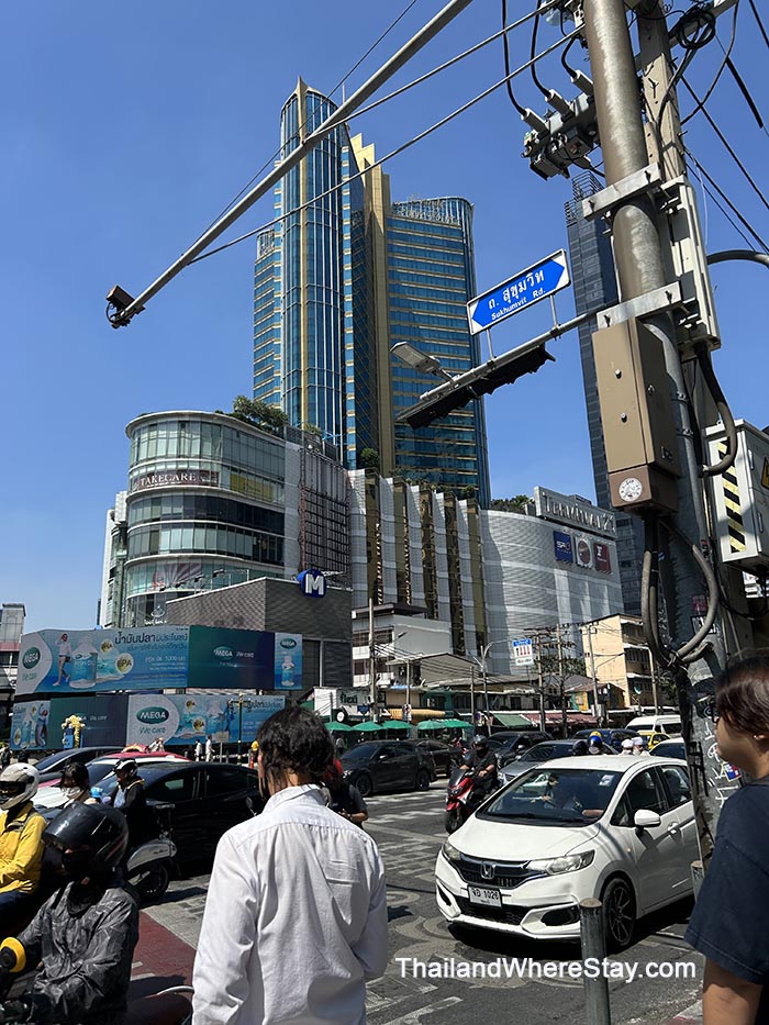 Grande Centre Point Hotel