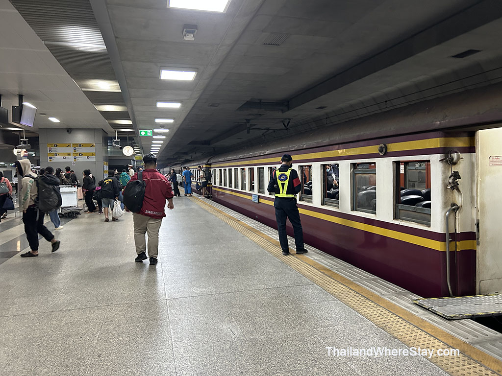 Krung Thep Aphiwat Bangkok Station