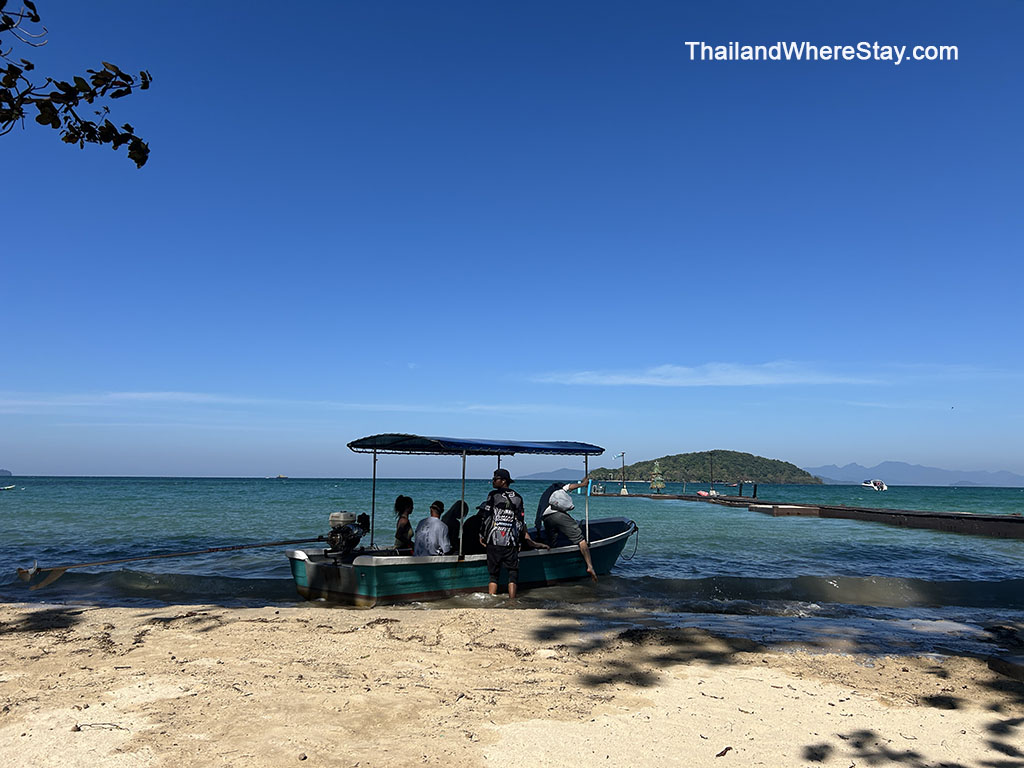Boat to Koh Kham from Koh Mak