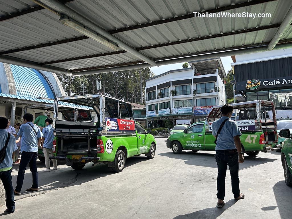 Green songthaews Samed Island