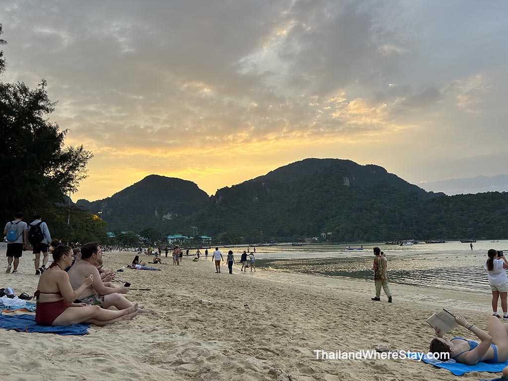 Loh Dalum Beach at sunset