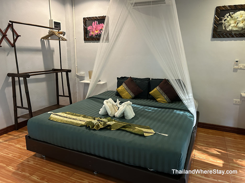 my room at Khao Sok River Jungle Bungalow