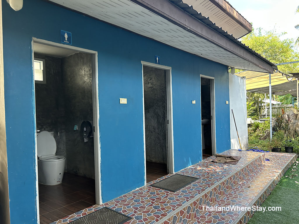 shared bathroom at Backpack Hostel