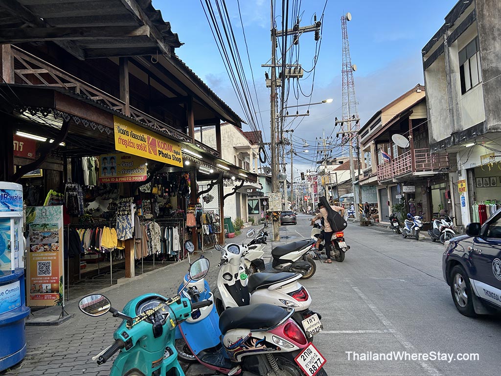 Street near Phatra Hostel