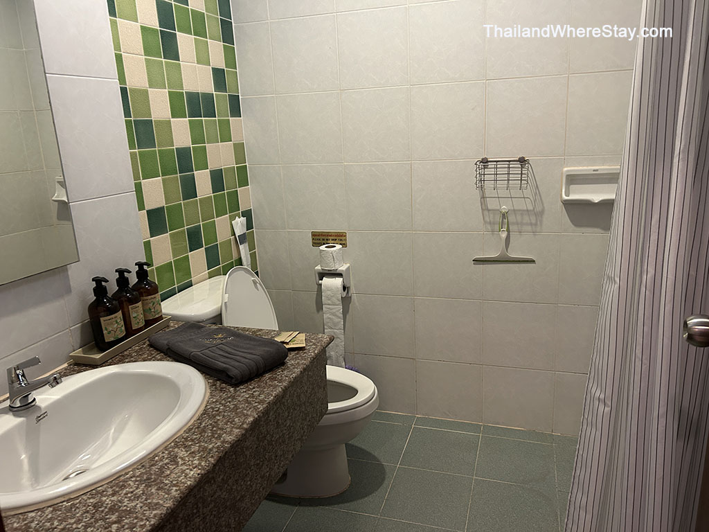 Bathroom U Sabai Living