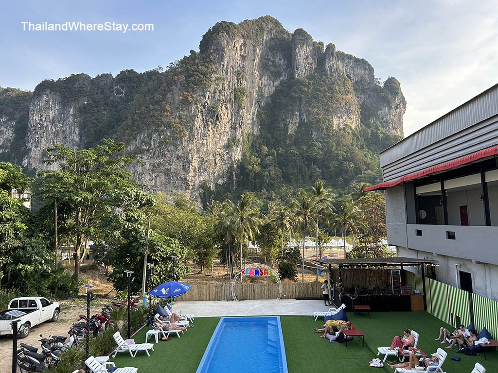 Common Area Fahsai Hostel