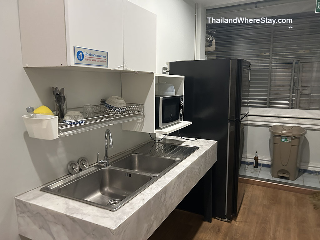 Shared Kitchen Capsule Bed Hostel