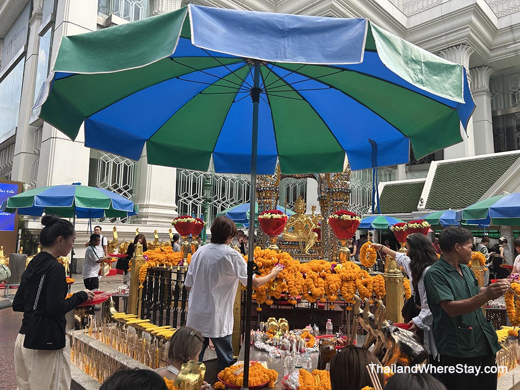 Thao Maha Brahma Siam