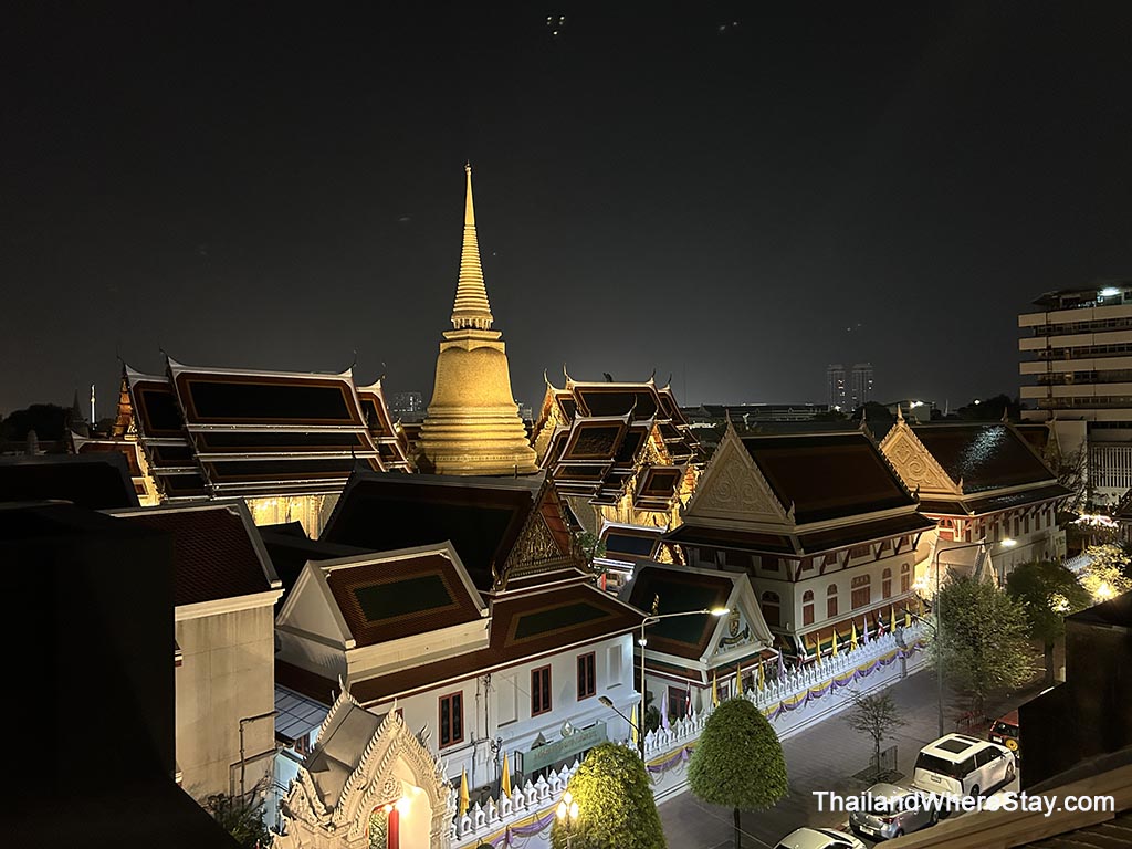 Bangkok Old Town vs Sukhumvit