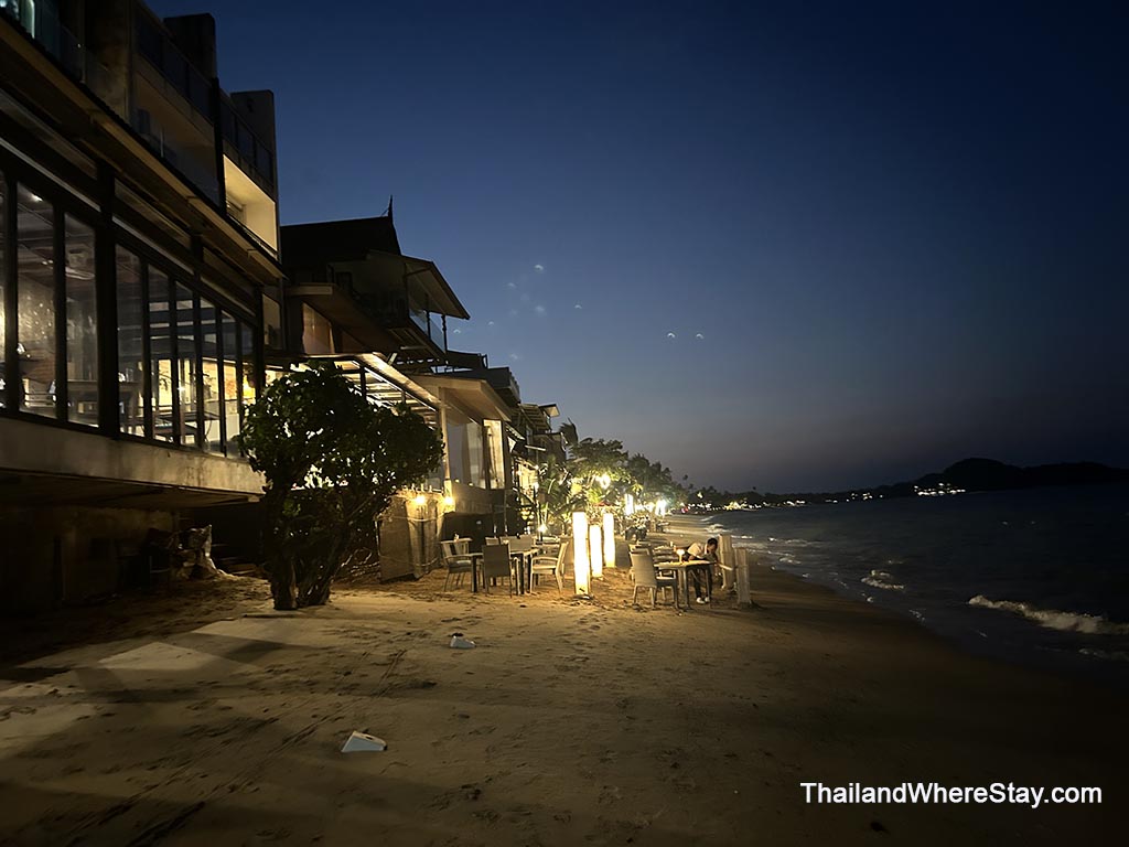 Bophut Beach At night