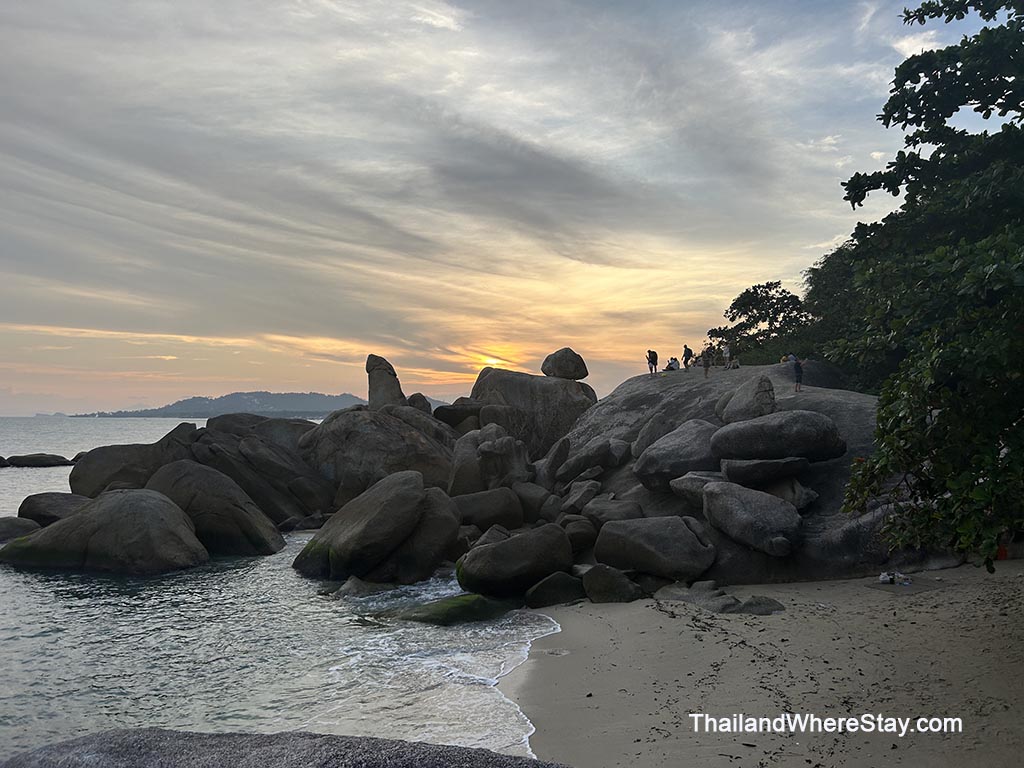 Hin Yaai Hin Ta Rocks