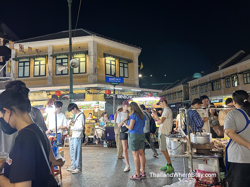 Khao San vs Chinatown