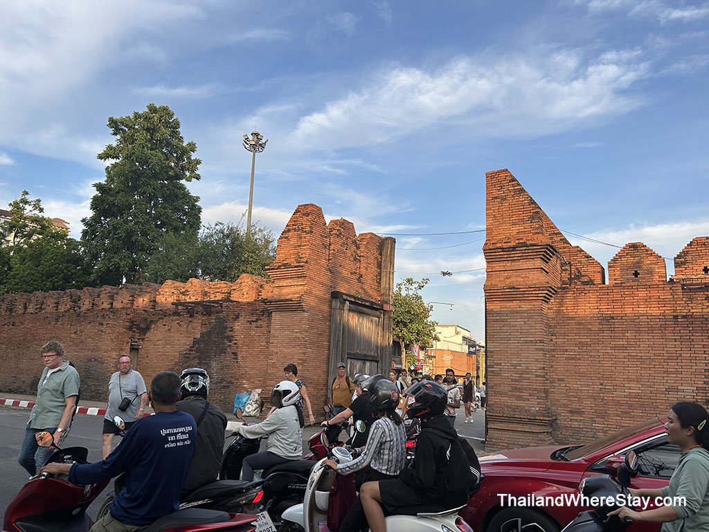 Bangkok Vs Chiang Mai Thailand