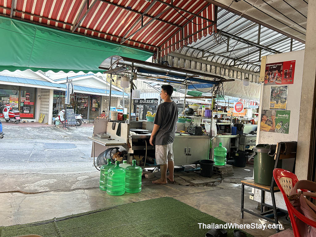 Local restaurant Koh Tao