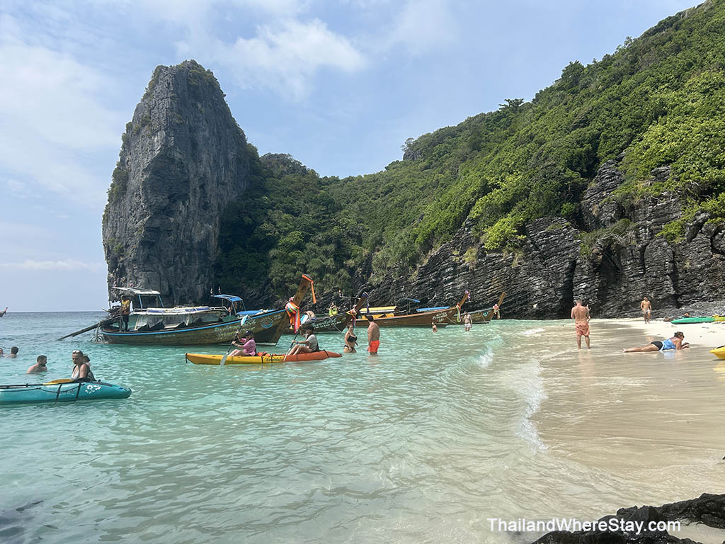 Nui Bay Phi Phi