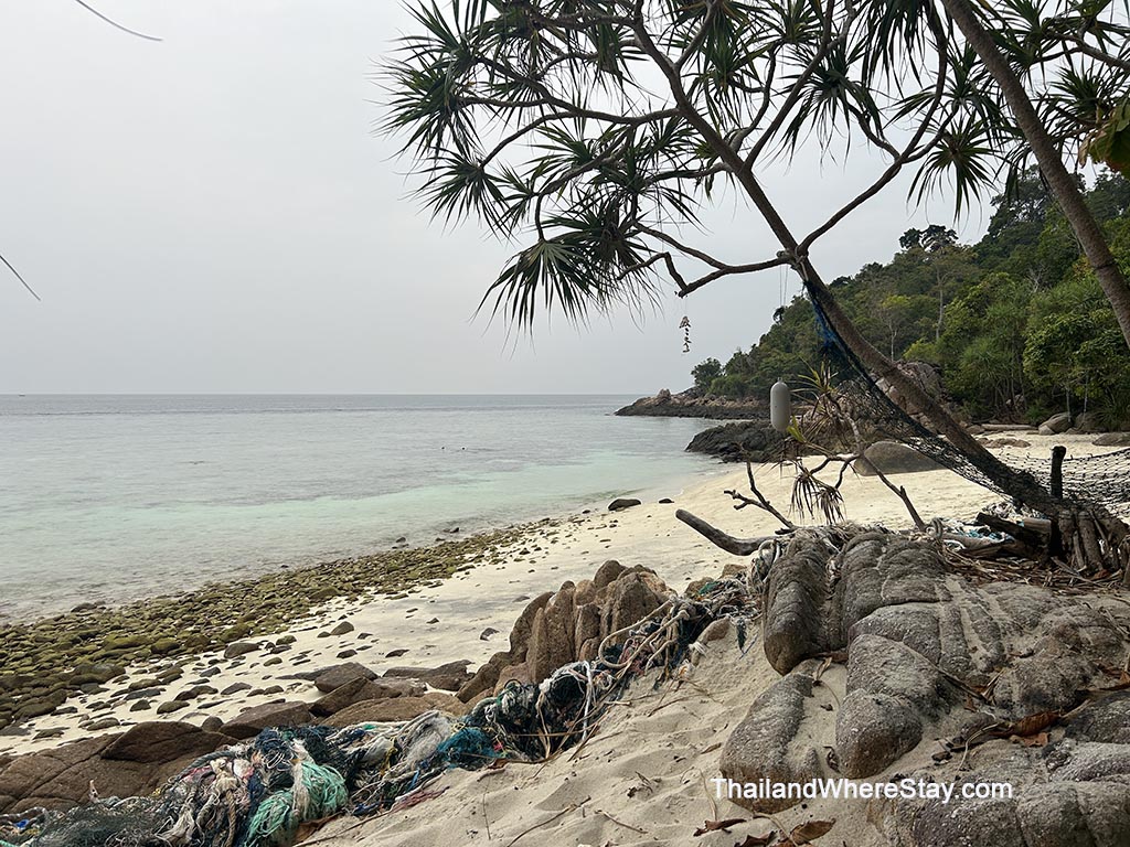 Full views of Pantai Galah Beach